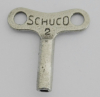 Alter Schlüssel Schuco 2 für Blechspielzeug Auto Motorrad Bus ? ca. 2,9x2,9cm