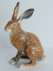 Naturgetreu ausgeformte Porzellanfigur sitzender Hase Feldhase Goebel 304 17,5cm