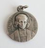 Kleiner Anhänger Medaille St. JBM Vianney / Sainte Philomene Silber vers. ? Ø1,6